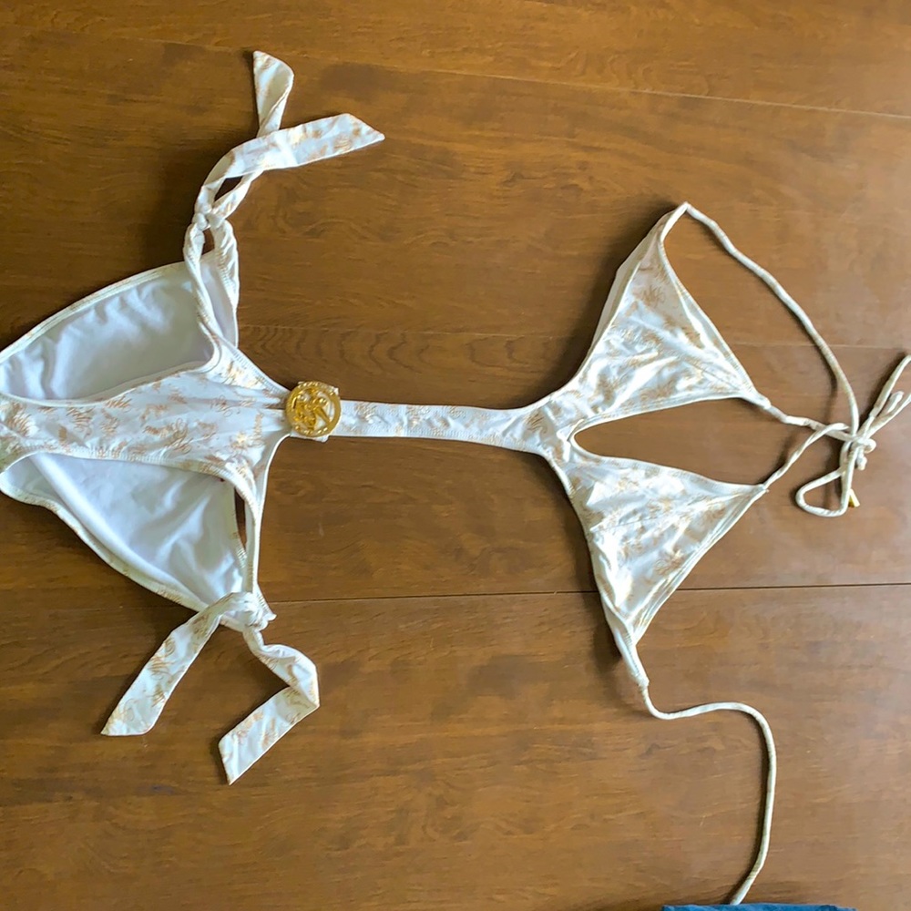 One piece bathing suit